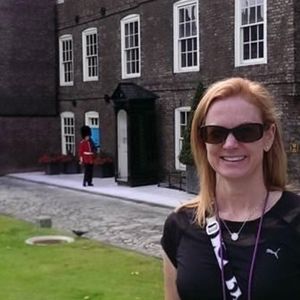 Meet your Posher, Jennifer